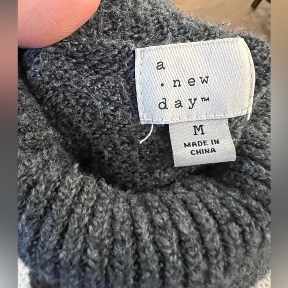 a new day sweater size M gray - Picture 3 of 7